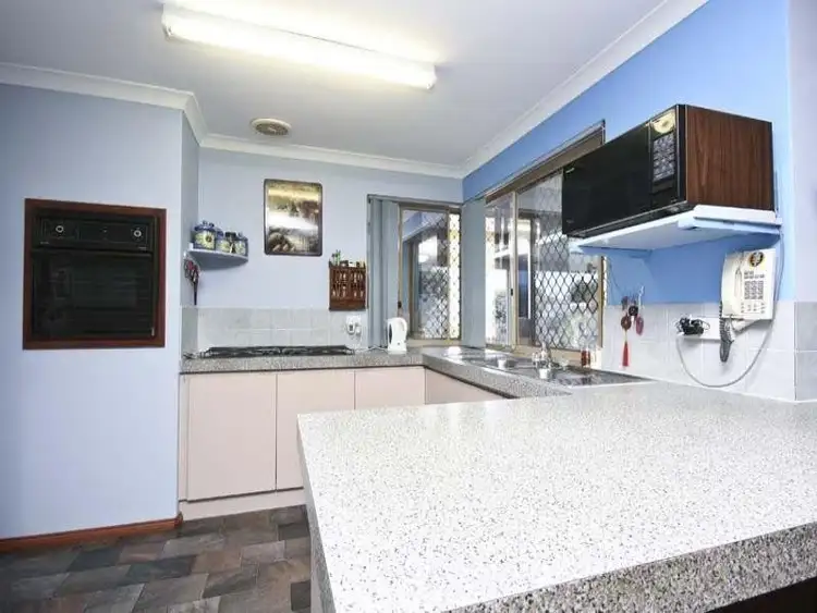 Seventh view of Homely house listing, 2 Carmody Cove, Gosnells WA 6110
