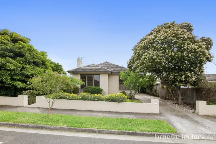 2 Elderslie Terrace, Newtown VIC 3220
