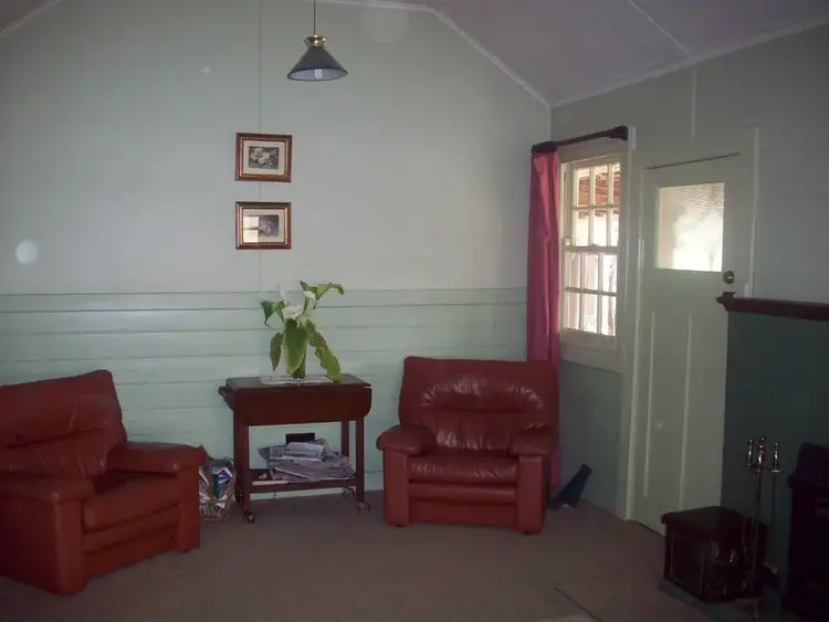 Seventh view of Homely house listing, 10 Ely Street, Oxley VIC 3678