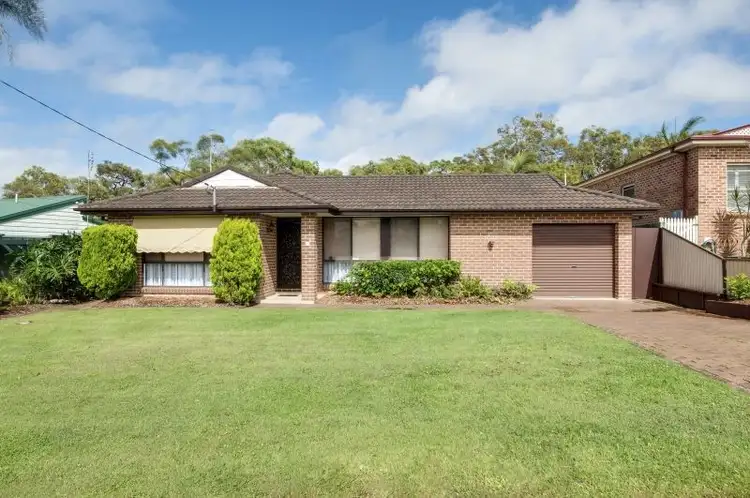 24 Carmel Avenue, Halekulani NSW 2262