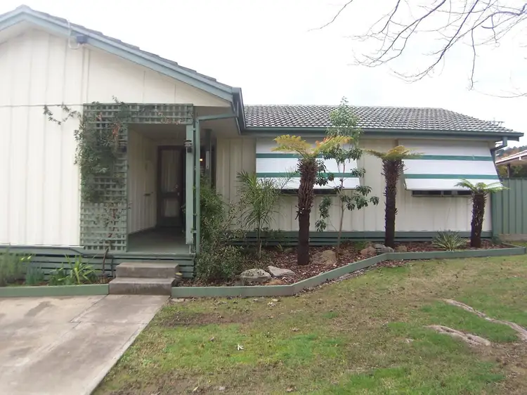 11 Carcoola Avenue, Myrtleford VIC 3737