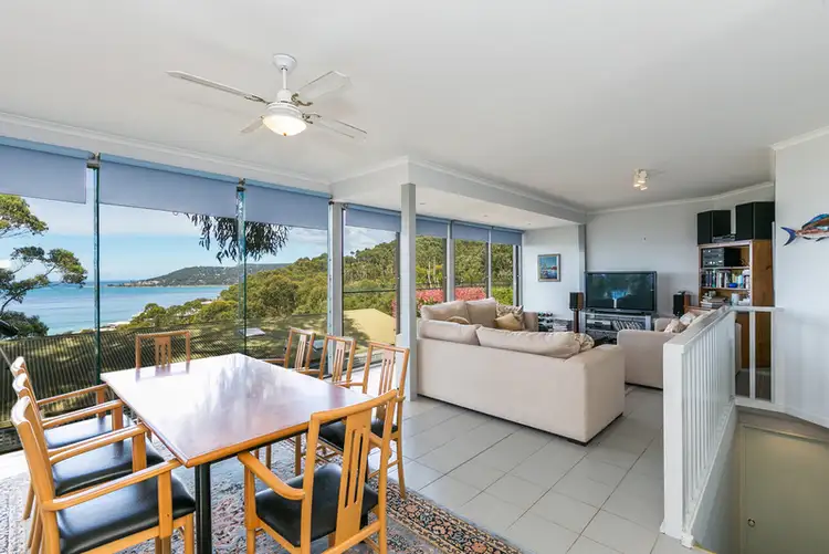 1/12 Summerhills Avenue, Lorne VIC 3232