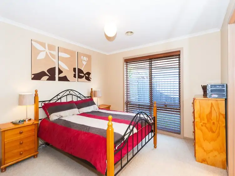 Sixth view of Homely house listing, 8 Burswood Court, Seabrook VIC 3028