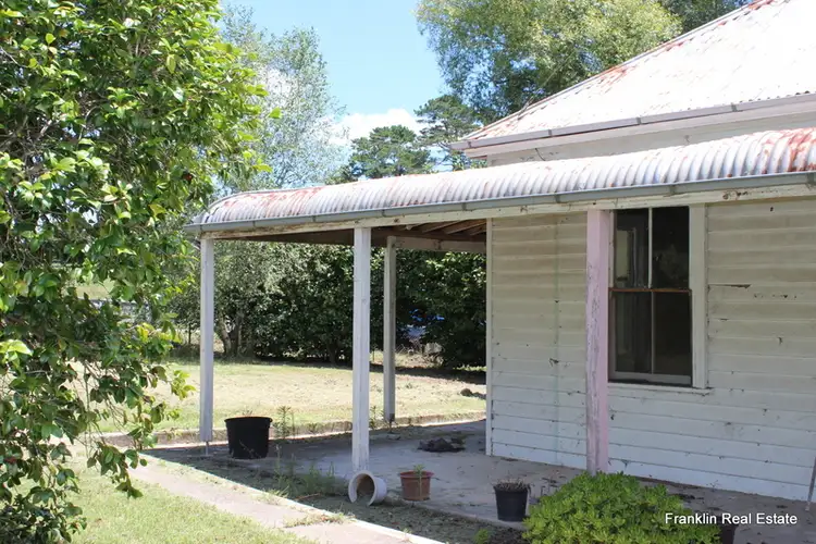 The Fettlers Cottage Bumballa Street, Tallong NSW 2579
