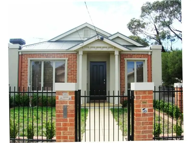 28 Fairview Avenue, Newtown VIC 3220