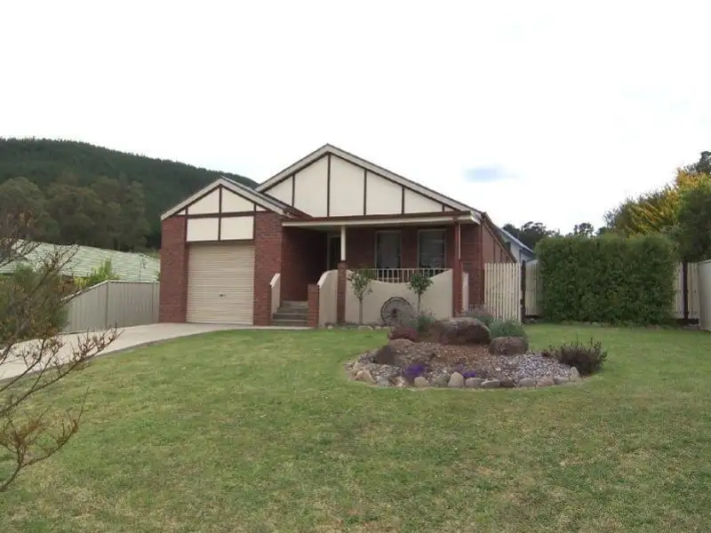 Main view of Homely house listing, 4 Norman Crt, Bright VIC 3741