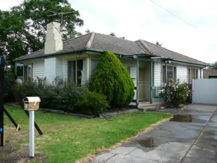 1 Fenfield Street, Altona VIC 3018