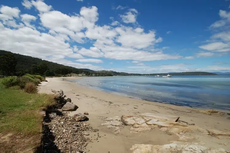 4 Girardin Way, Dover TAS 7117