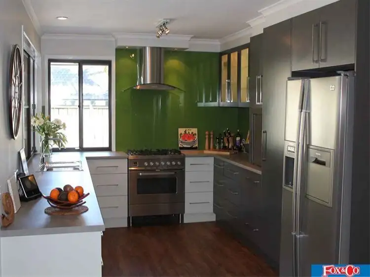 28 Eucumbene Drive, Petrie QLD 4502