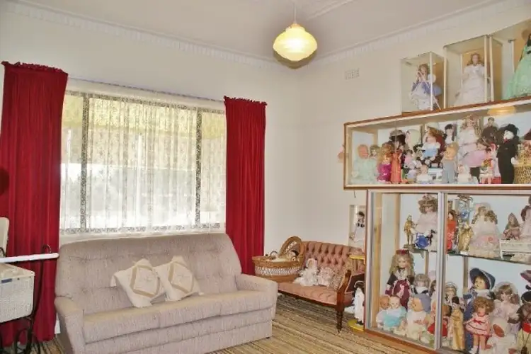 Sixth view of Homely house listing, 8 View Street, Moe VIC 3825