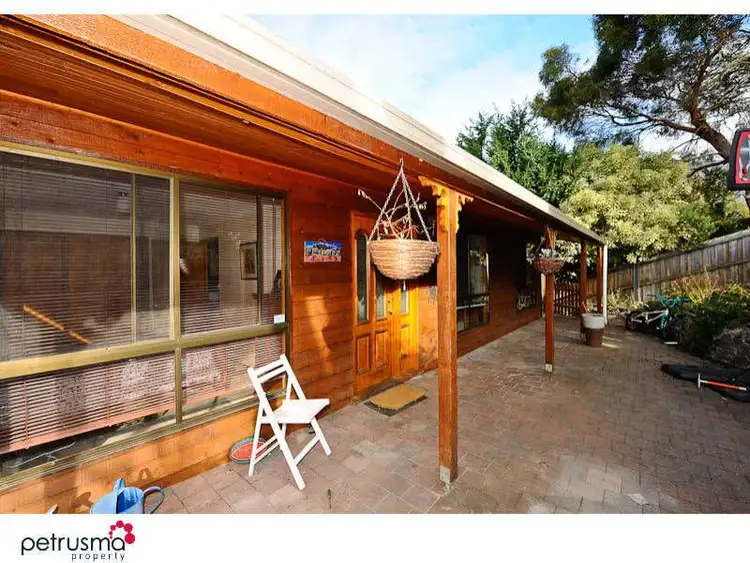 15 Daly Road, Lenah Valley TAS 7008