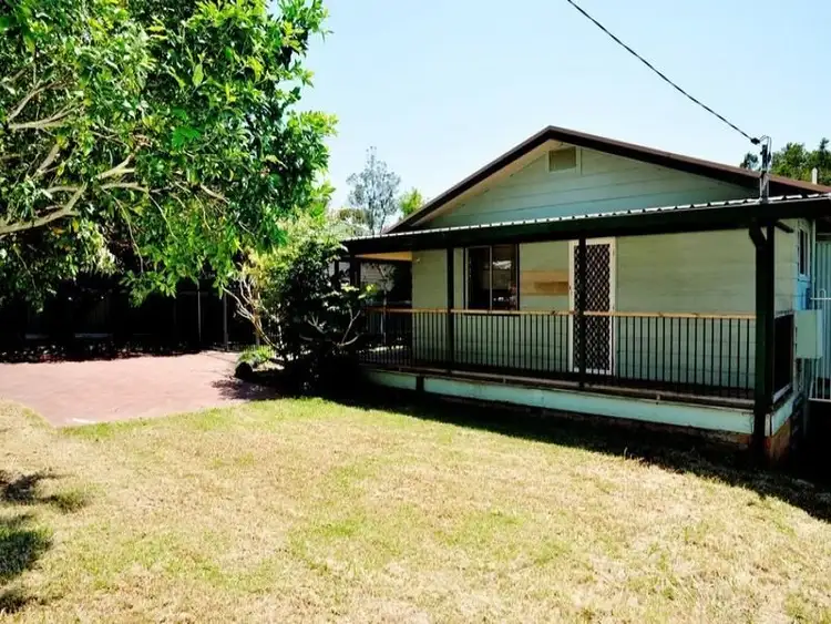 93 Elizabeth Bay Dr, Lake Munmorah NSW 2259