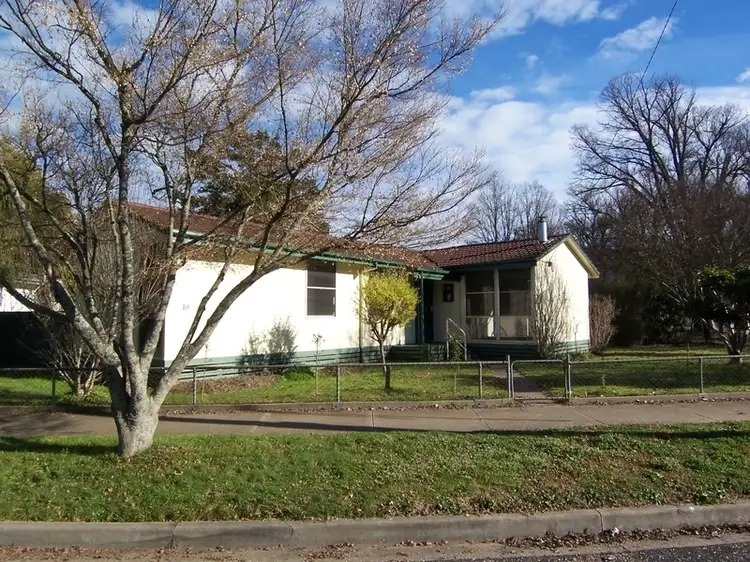 26 Delany Avenue, Bright VIC 3741