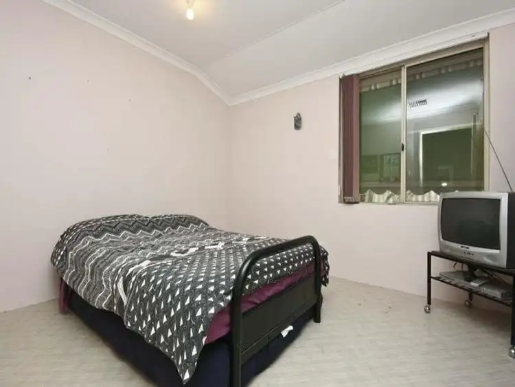 Sixth view of Homely house listing, 8 Dillon Place, Gosnells WA 6110