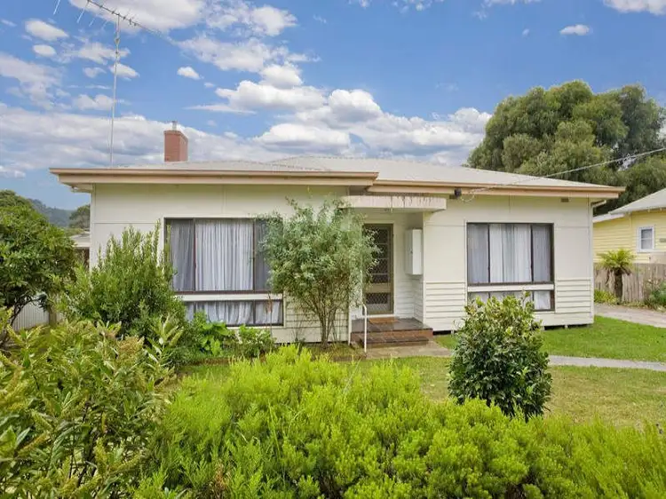 2 McLennan Street, Apollo Bay VIC 3233