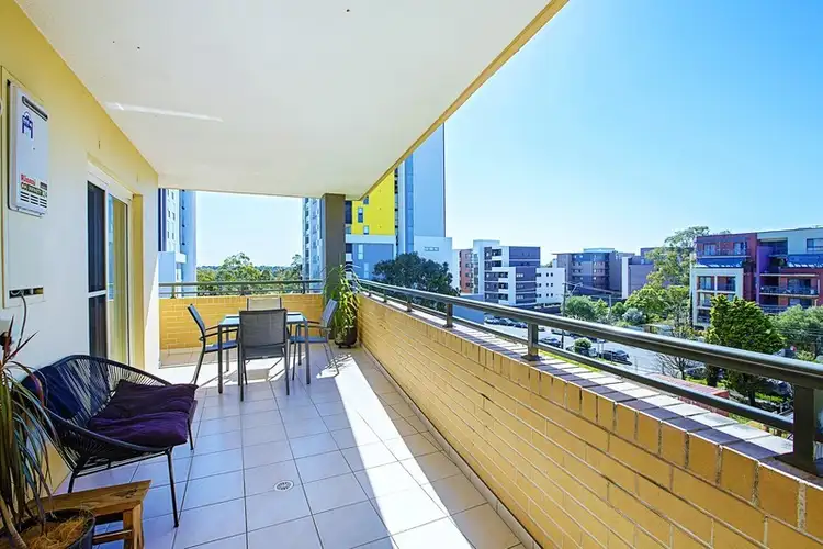 23/8-10 Browne Parade, Warwick Farm NSW 2170