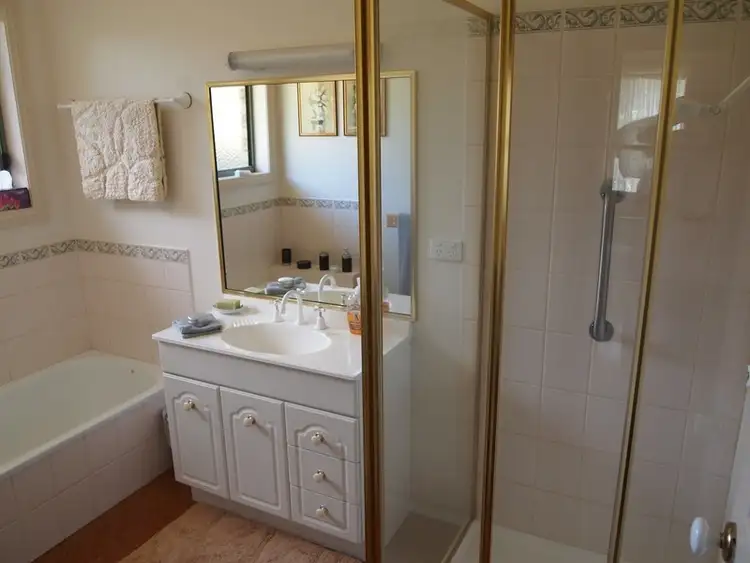 Fifth view of Homely house listing, 2 Colonial Court, Bright VIC 3741