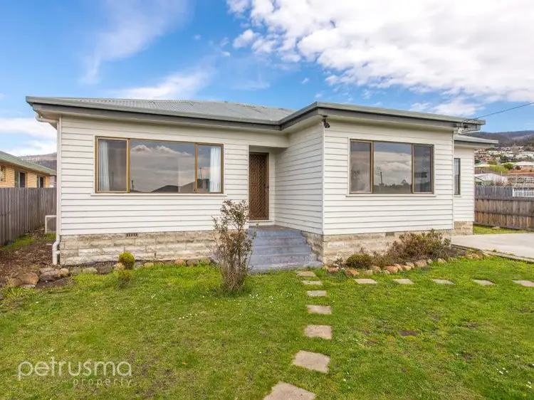 1/16 Kenbrae Avenue, Glenorchy TAS 7010