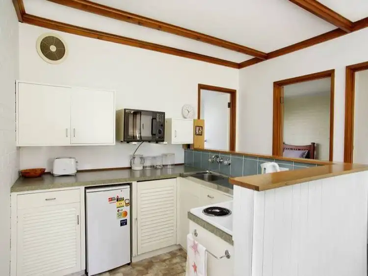 Sixth view of Homely unit listing, 1/94 Aphrasia Street, Newtown VIC 3220