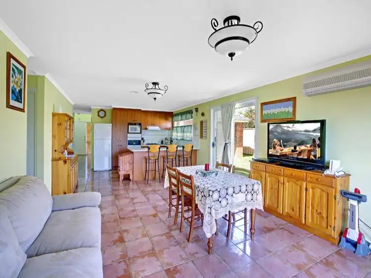 Sixth view of Homely house listing, 8 PONTISFORD COURT, Kilmore VIC 3764
