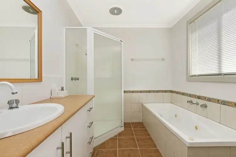 Sixth view of Homely house listing, 5 CLAPTON COURT, Cranbourne East VIC 3977