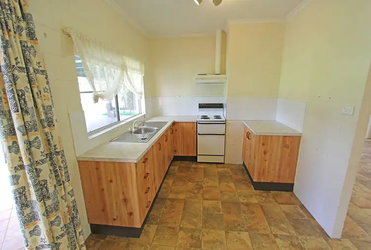 Fifth view of Homely house listing, 1 Adventure Close, Bentley Park QLD 4869
