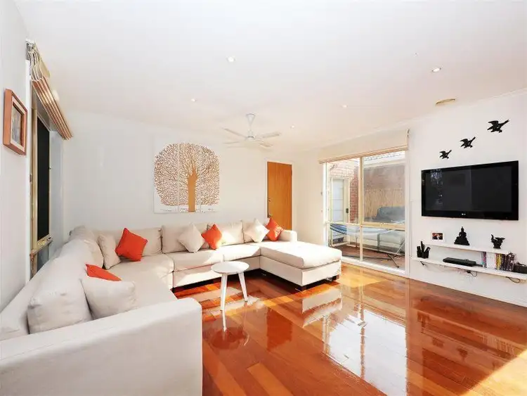 4/15-17 Railway Street North, Altona VIC 3018