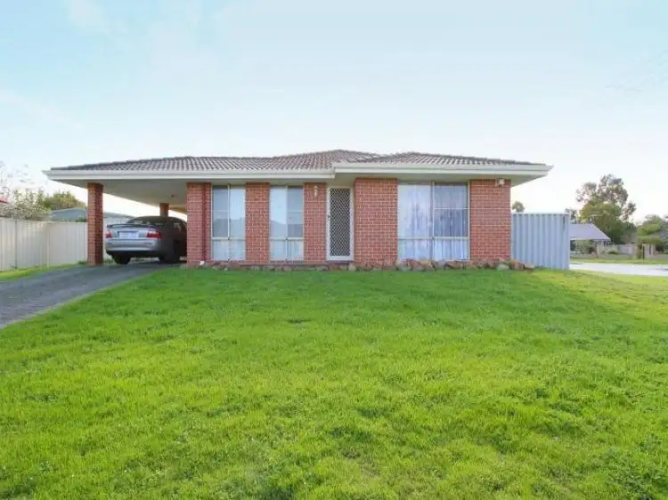 1 Jandoo Street, Kenwick WA 6107