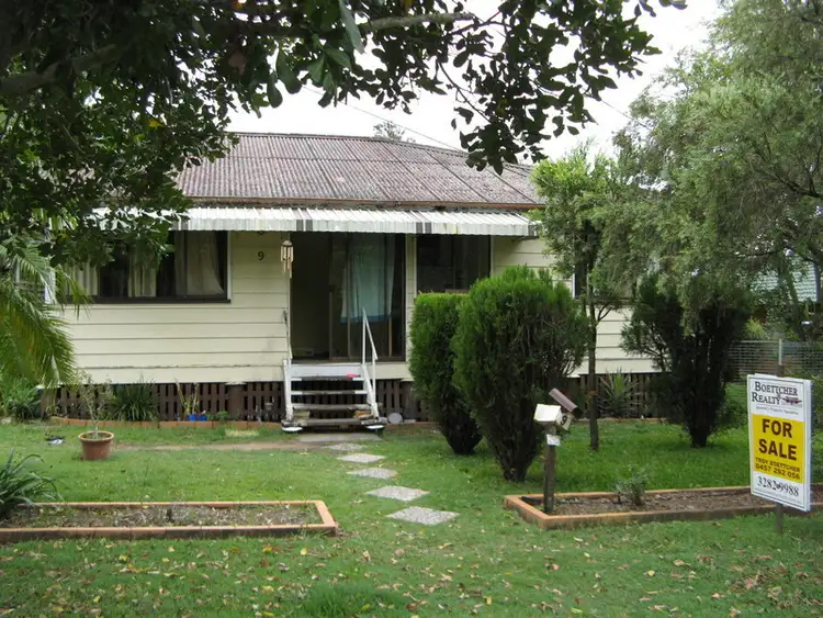 9 Coyne Street, One Mile QLD 4305