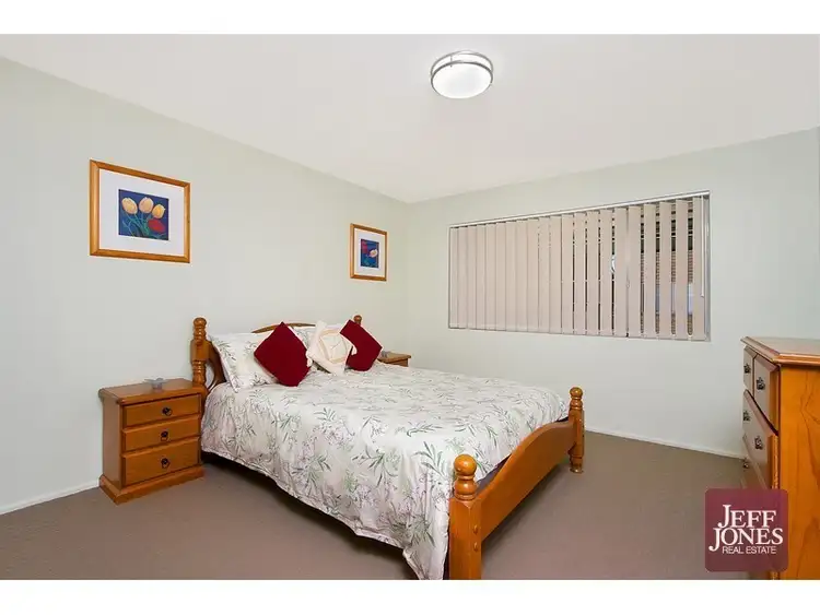 Fifth view of Homely unit listing, 2/10 Raby Road, Coorparoo QLD 4151