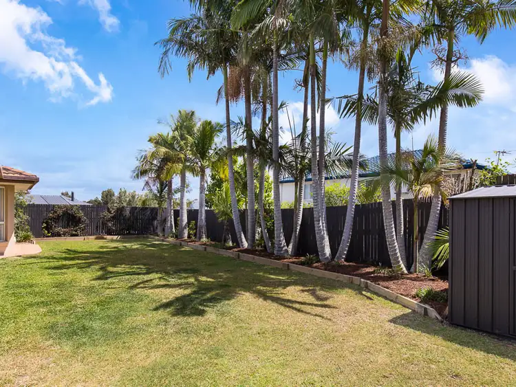 Fifth view of Homely house listing, 15 Windsor Place, Carindale QLD 4152