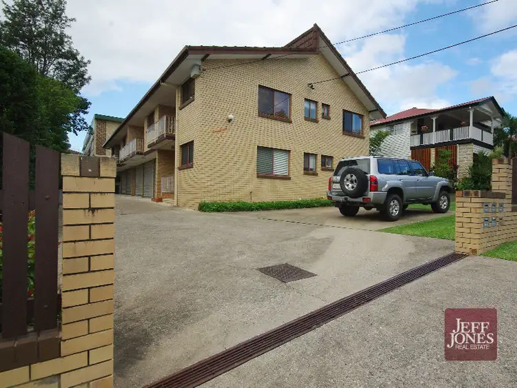 Main view of Homely unit listing, 1/11 Newton Street, Coorparoo QLD 4151