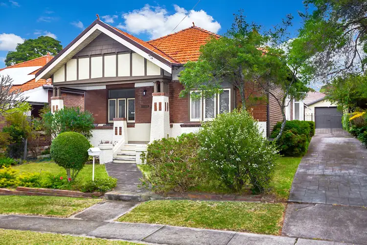 4 Bell Street, Concord NSW 2137