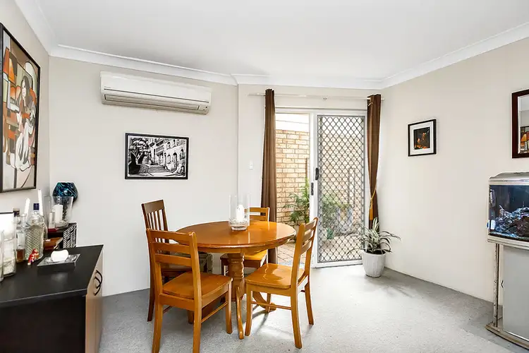 Fifth view of Homely villa listing, 2/12 Small Street, Putney NSW 2112