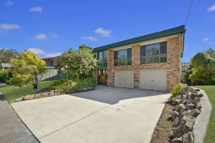 23 Caesar Road, Ferny Hills QLD 4055