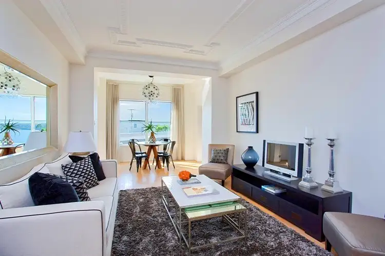 Second view of Homely apartment listing, 31/6a Greenknowe Ave, Elizabeth Bay NSW 2011