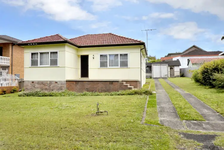 Main view of Homely house listing, 121 Glencoe Street, Sutherland NSW 2232