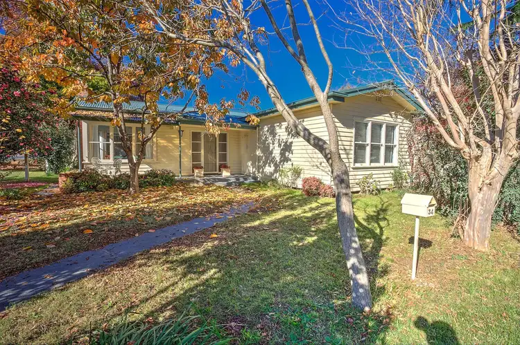 34 Bailey Street, Porepunkah VIC 3740