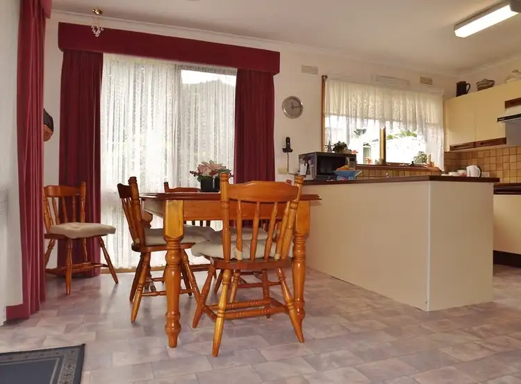 Fifth view of Homely house listing, 9 Cobb Court, Moe VIC 3825