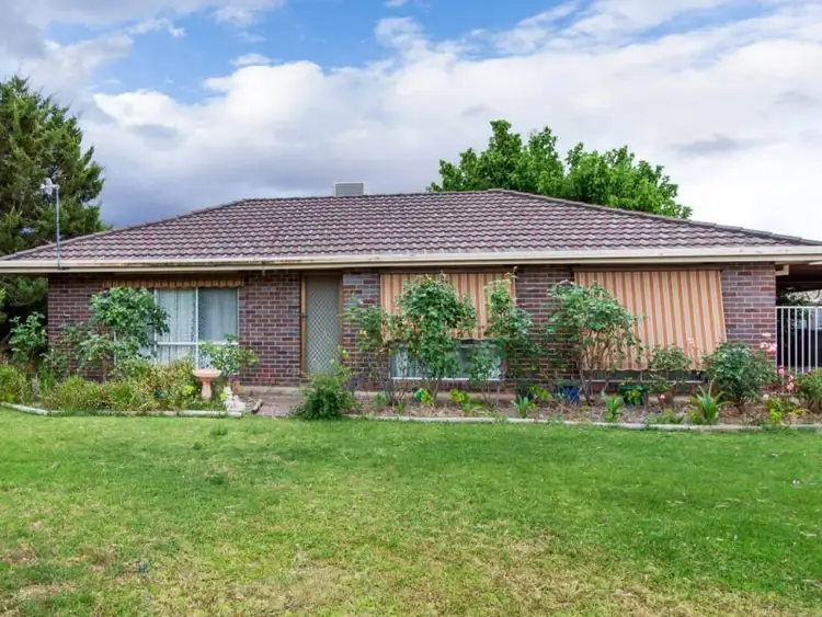 Main view of Homely house listing, 7 Incarnie Crescent, Wagga Wagga NSW 2650