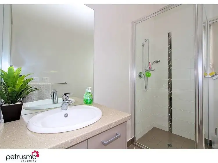 Sixth view of Homely unit listing, 2/10 Flagstaff Gully Road, Lindisfarne TAS 7015