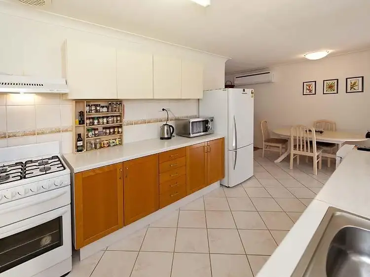 40 Coachwood Way, Maddington WA 6109