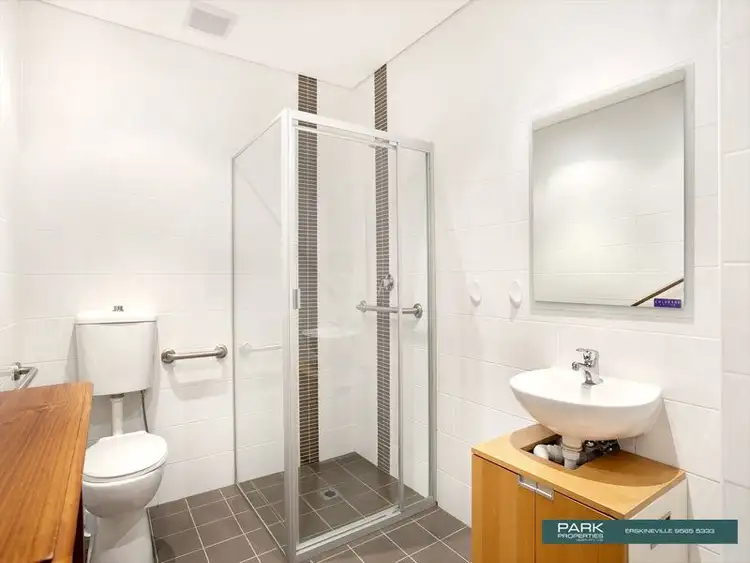 Fifth view of Homely apartment listing, 3/617 King Street, Newtown NSW 2042
