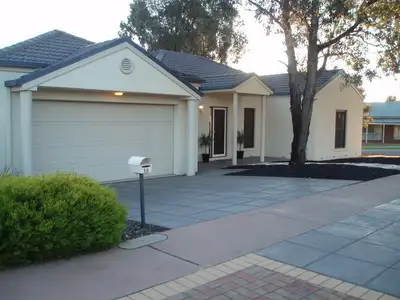 18 Peppertree Grove, Bendigo VIC 3550