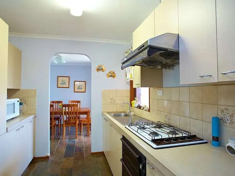 Fourth view of Homely house listing, 2 Loretta Crt, Seabrook VIC 3028