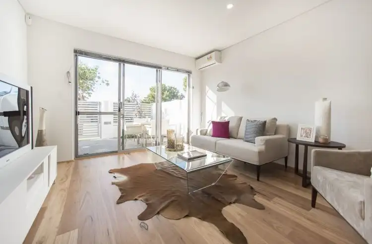 2/22 Jugan Street, Mount Hawthorn WA 6016