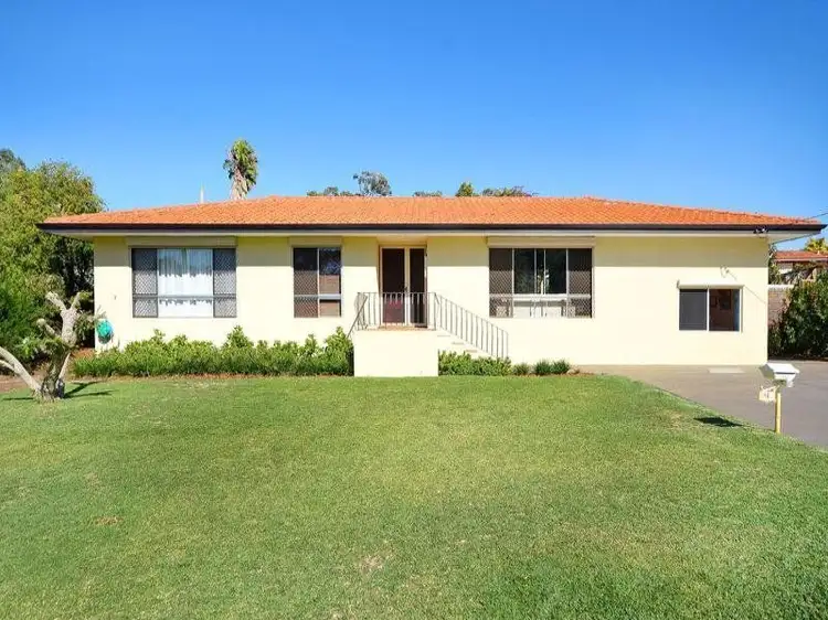 10 Burgess Street, Hamersley WA 6022