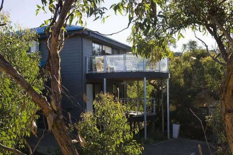 6 Orchid  Grove, Fairhaven VIC 3231