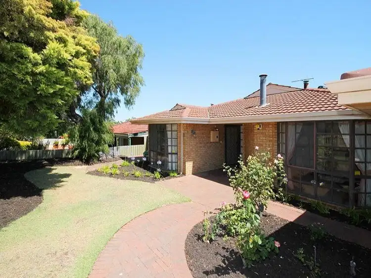 21 Poynter Drive, Duncraig WA 6023