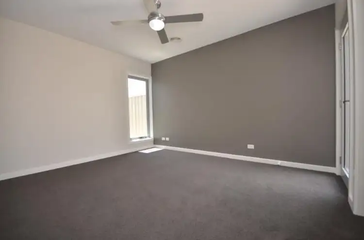 Fifth view of Homely townhouse listing, 1/15 Burnett Street, Horsham VIC 3400